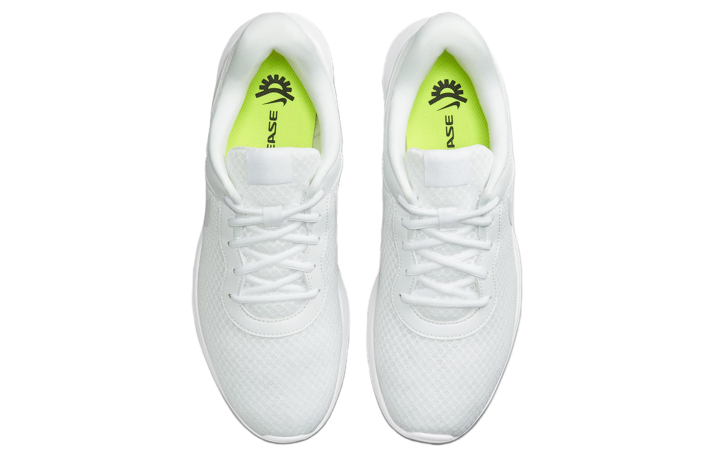 Кроссовки мужские Nike Tanjun FlyEase белые, 40 EU