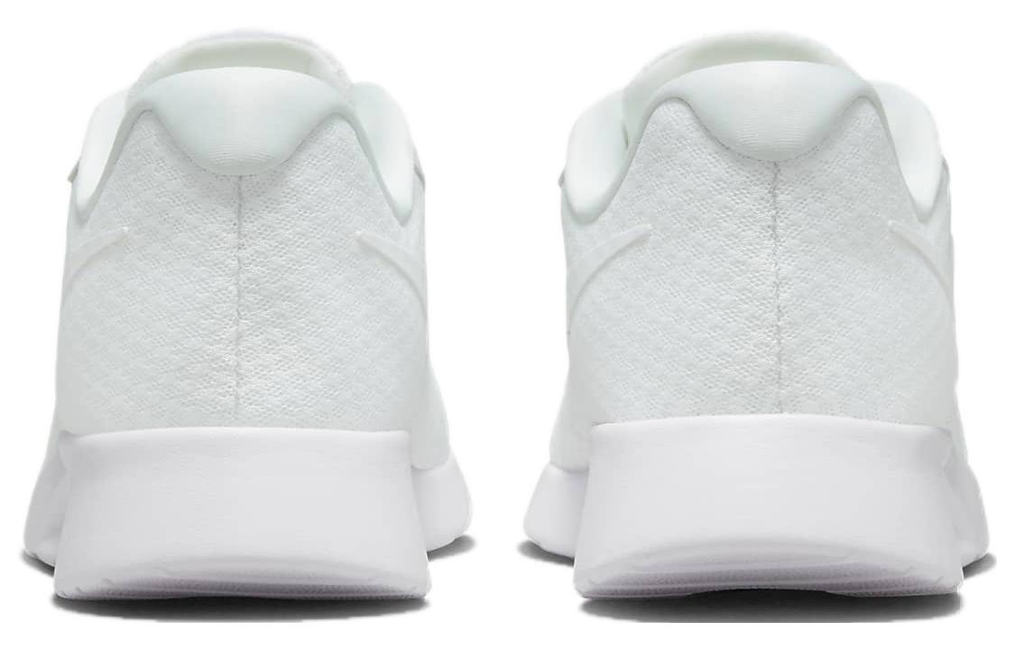 Кроссовки мужские Nike Tanjun FlyEase белые, 40 EU