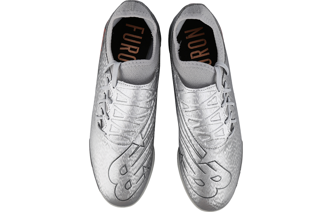 Футбольные бутсы мужские New Balance Furon Dispatch Tf серебристые, 41.5 EU