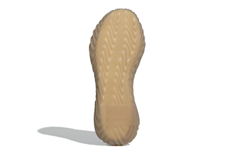 Кроссовки женские Adidas Sobakov Alphatype черные-бежевые, 41 1/3 EU