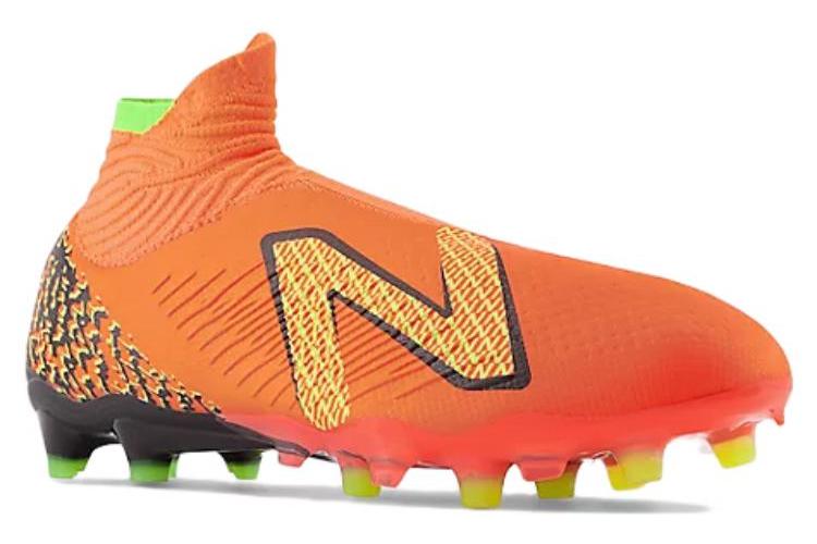Футбольные бутсы мужские New Balance Tekela V4 Pro FG оранжево-зеленые, 42 EU