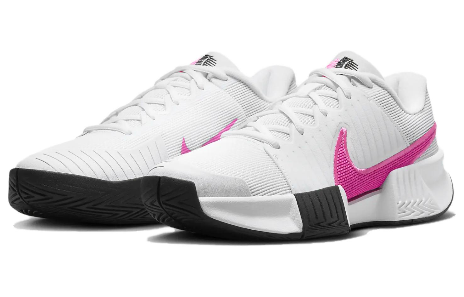 Спортивные кроссовки женские Nike Gp Challenge Pro белые, 36.5 EU