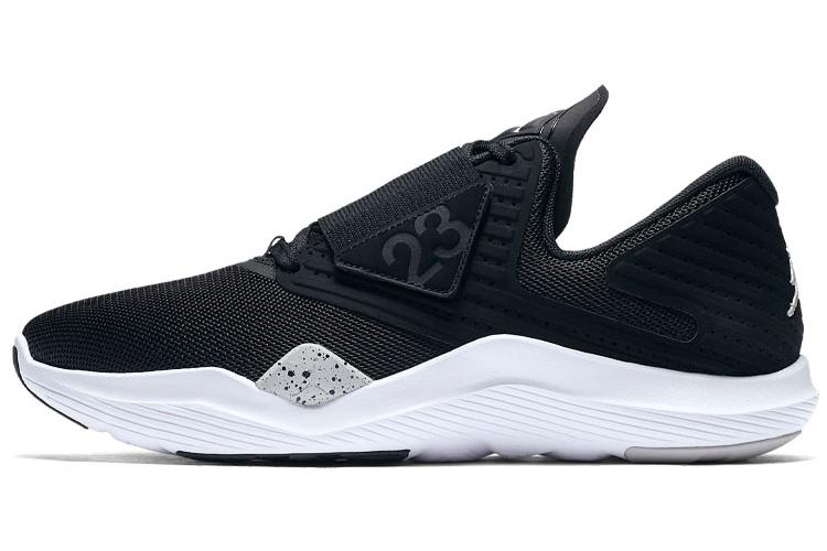 Кроссовки мужские Air Jordan Relentless черные/белые, 41 EU