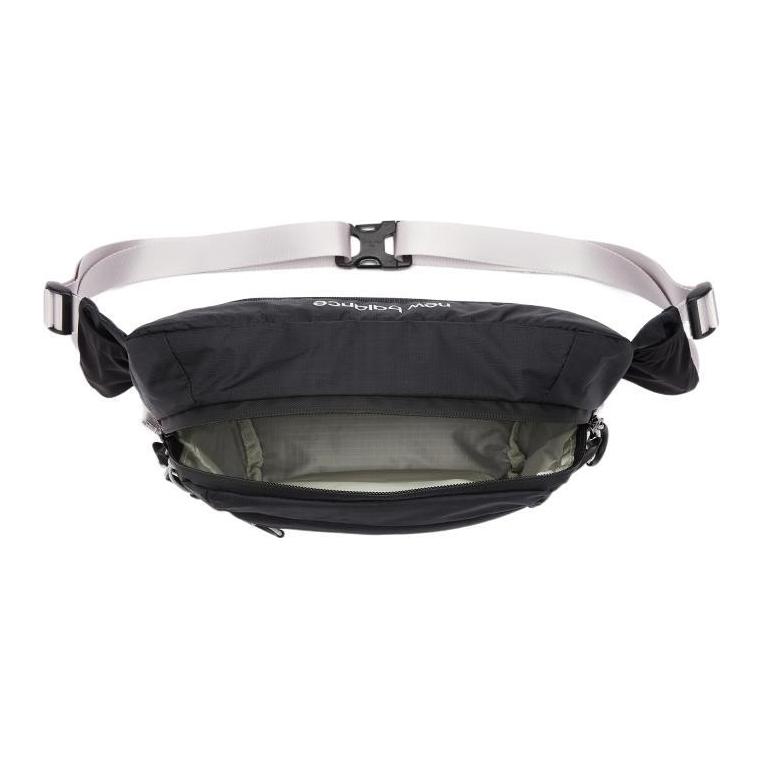 Сумка унисекс New Balance LAB13135 черная