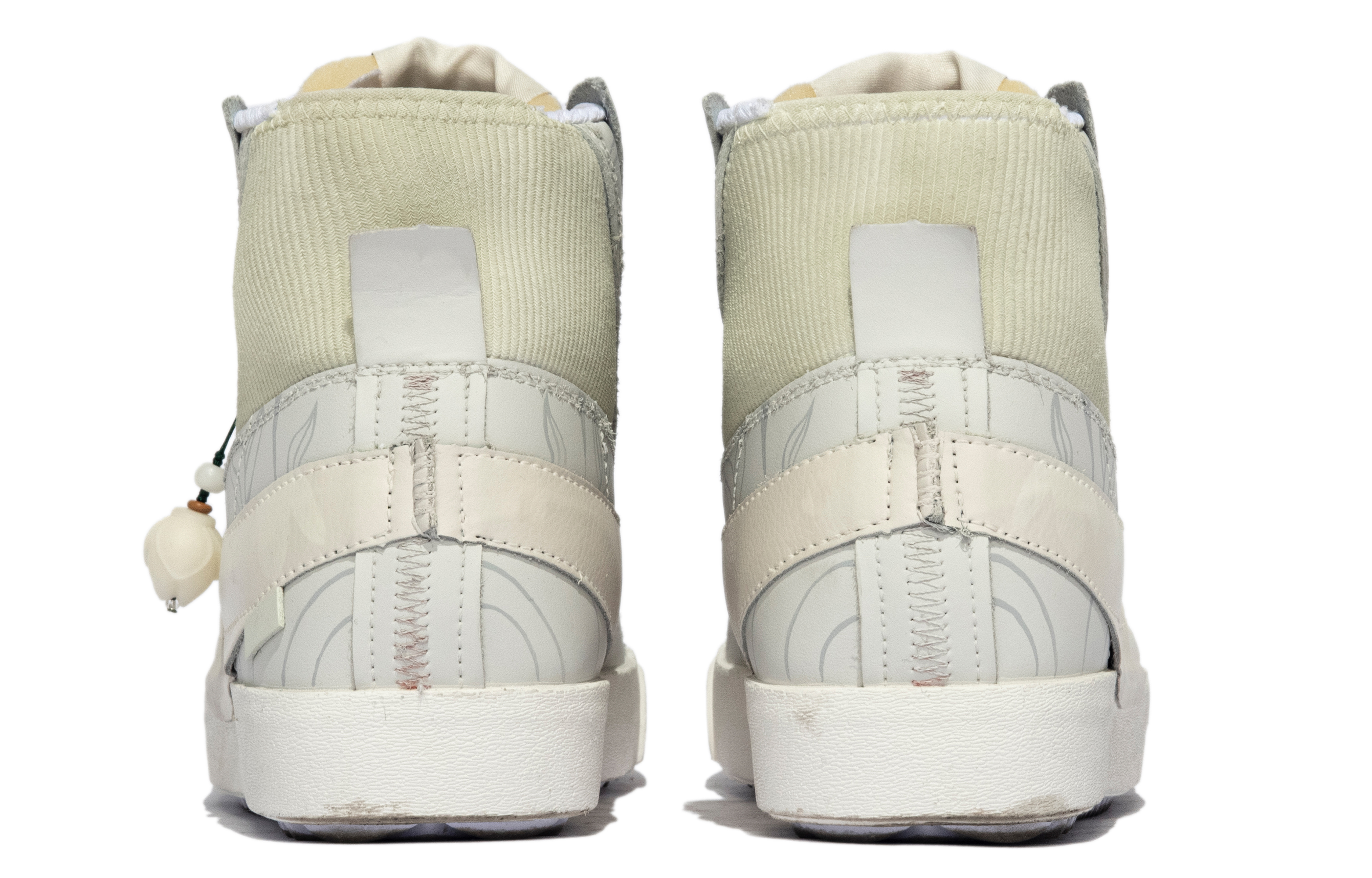 Кроссовки унисекс Nike Blazer Mid top бежевые, 36.5 EU