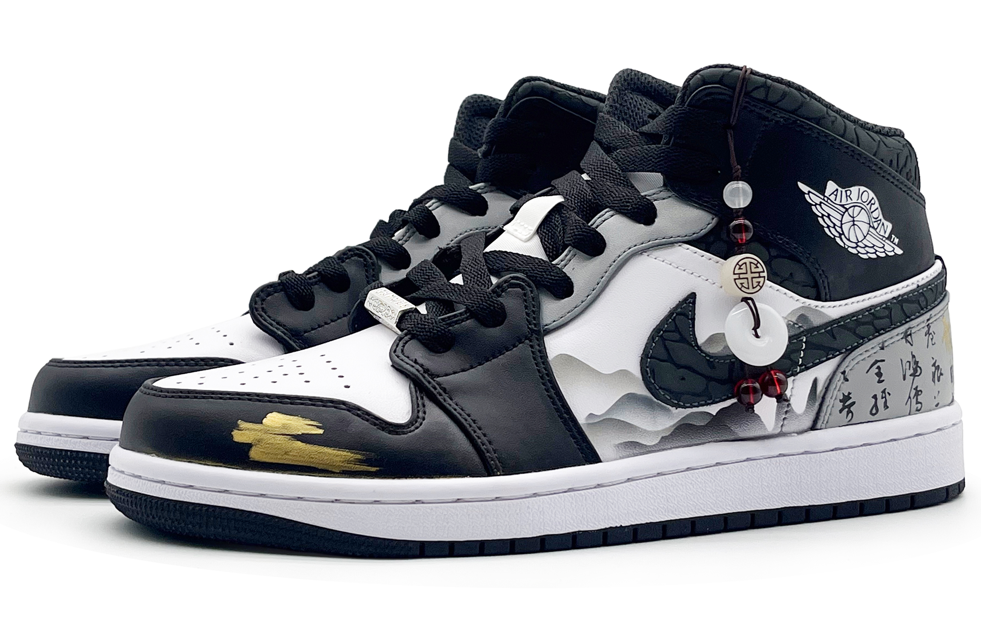 Кроссовки мужские Jordan Air Jordan 1 Mid черные, 42 EU