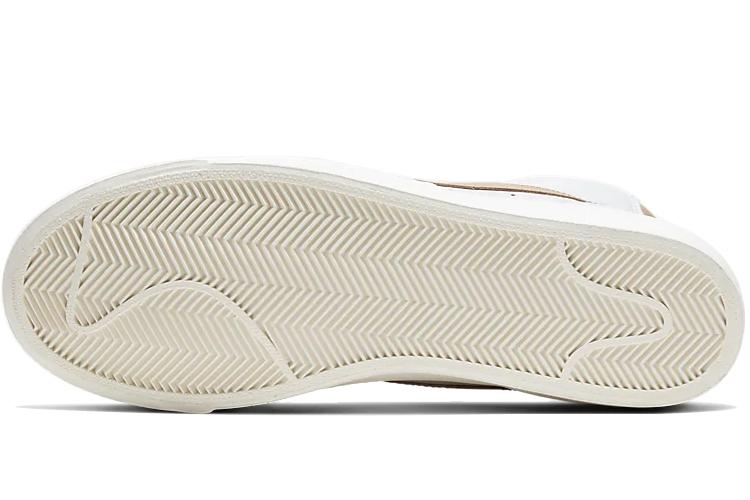 Кроссовки унисекс Nike Blazer Mid Premium light patina, 42.5 EU