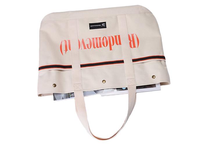 Сумка унисекс PUMA Randomevent Tote белая