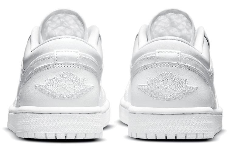 Кеды женские Jordan 1 Retro Low Breathe белые, 35.5 EU