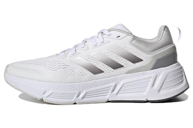 Кроссовки унисекс Adidas Questar белые, черные