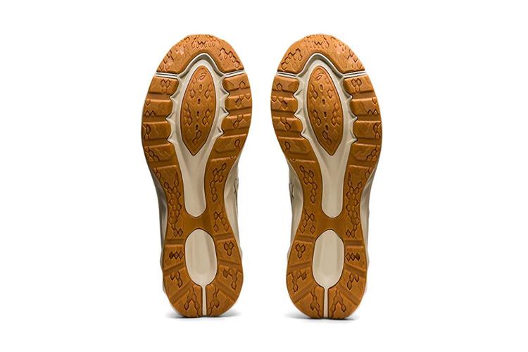 Беговые кроссовки ASICS Gel Tarther Blast beige-brown, 41.5 EU