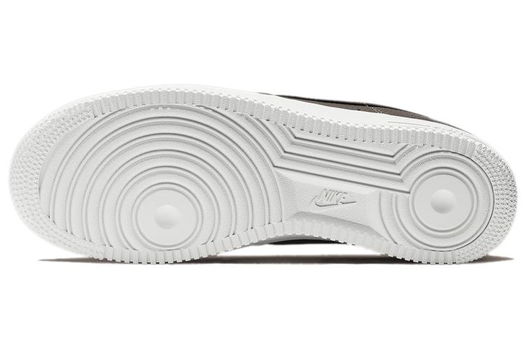 Кроссовки мужские Nike Air Force 1 Craft brown-white, 42.5 EU