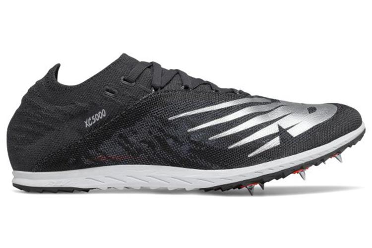 Спортивные кроссовки унисекс New Balance XC5K V5 трековые шиповки черные, 40.5 EU