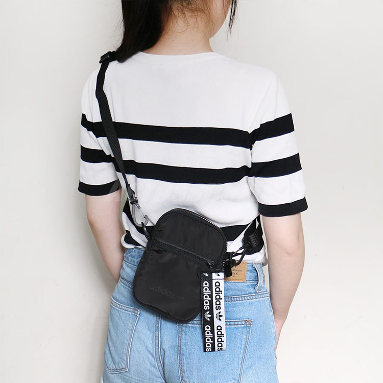 Сумка Adidas Originals FL9671 черная