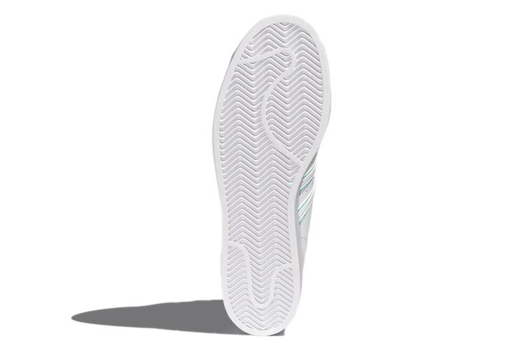 Кроссовки унисекс Adidas Superstar белые, 38 EU