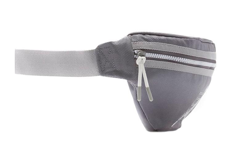 Сумка унисекс Jordan DV1870-056 гранитно-серого цвета