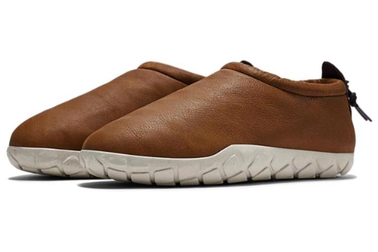 Кроссовки мужские Nike Air Moc Bomber коньячные, 41 EU