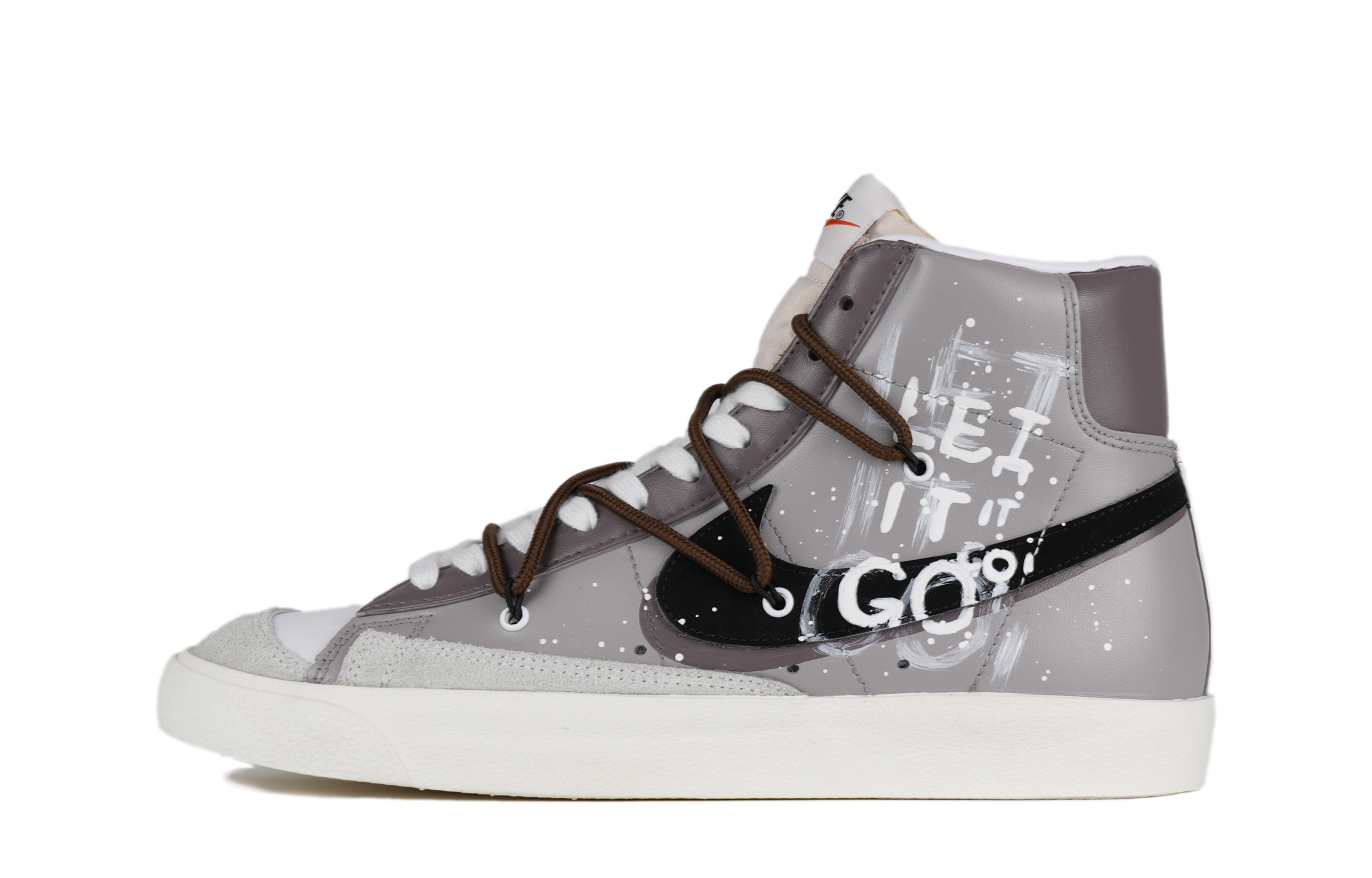 Кроссовки унисекс Nike Blazer Vintage серые, 41 EU