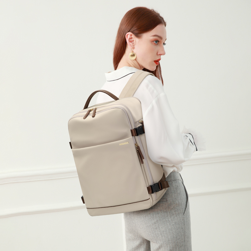 Рюкзак женский GOLF B334826 многоцветный, elegant black