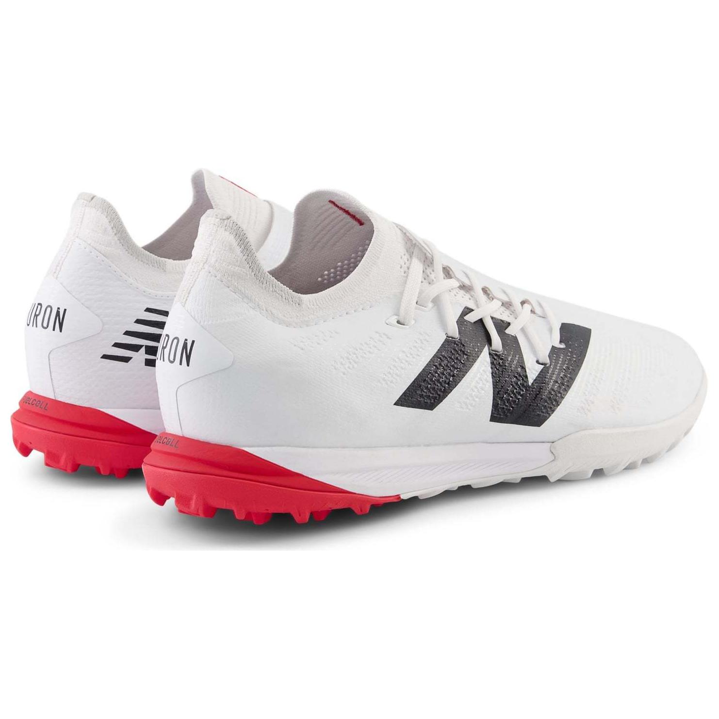 Бутсы мужские New Balance Furon V7 TF Turf белые, 42 EU