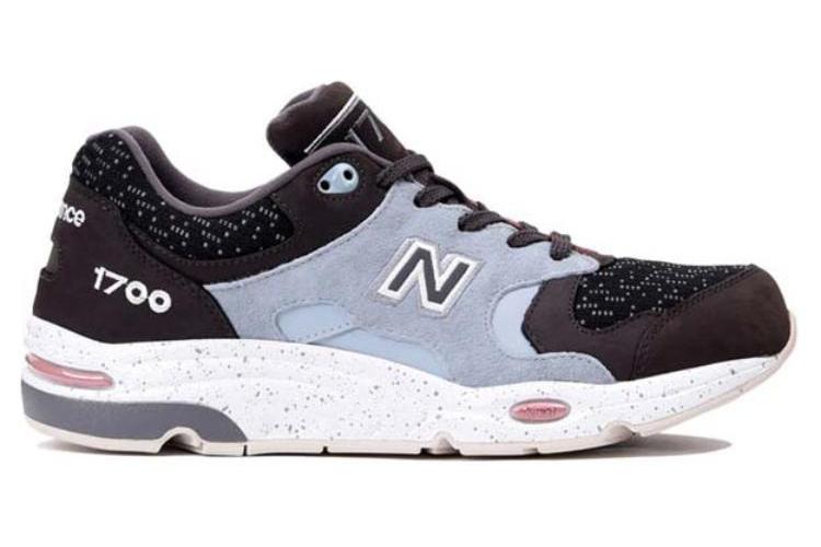 Кроссовки мужские New Balance NB 1700 черно-синие, 41.5 EU