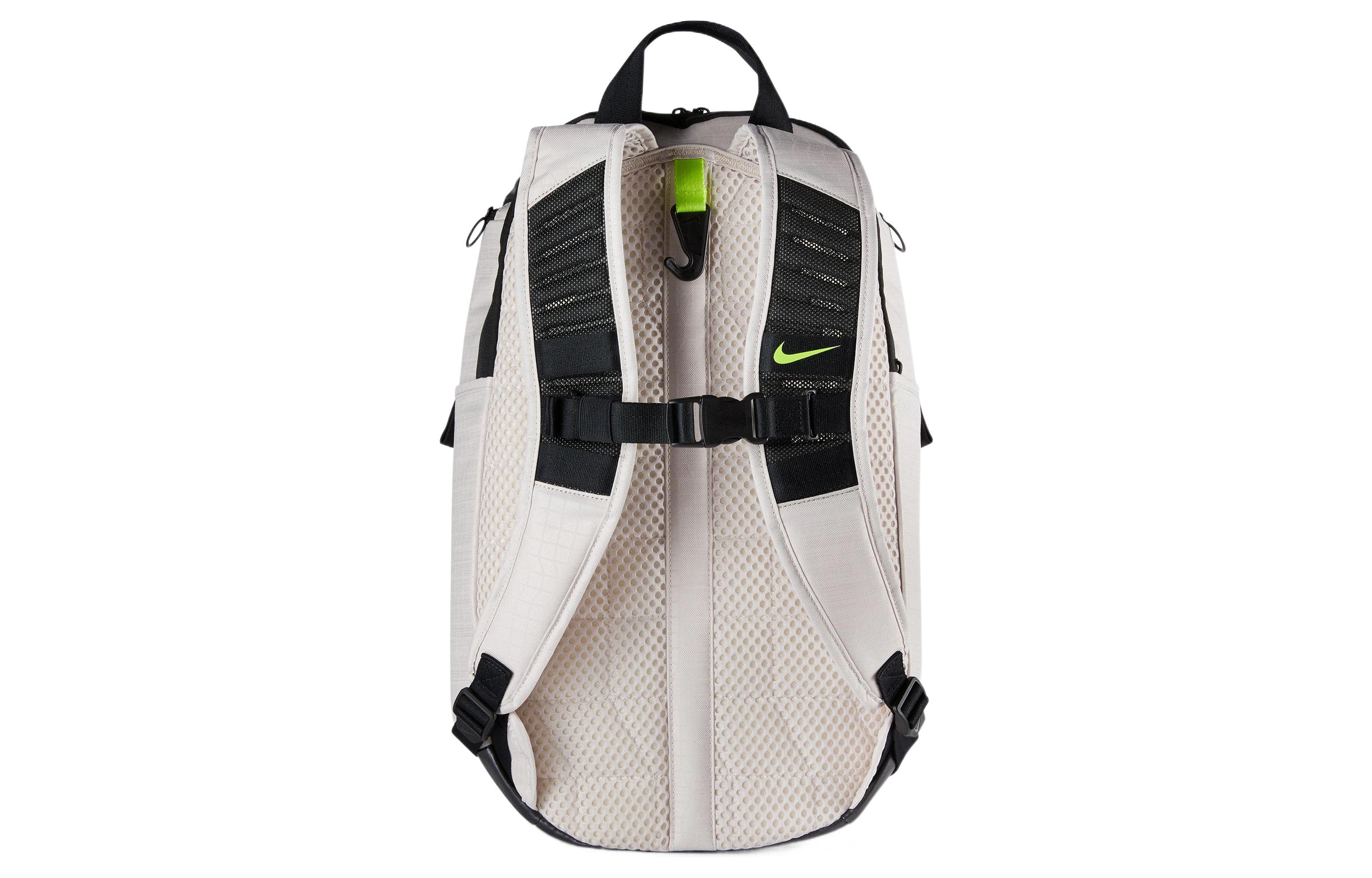 Рюкзак мужской Nike DC9818-008 черный