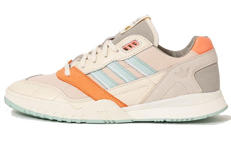 Кроссовки унисекс Adidas AR Trainer beige-blue, 40 2/3 EU