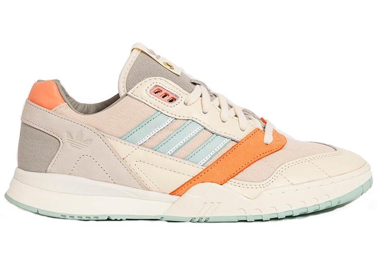 Кроссовки унисекс Adidas AR Trainer beige-blue, 40 2/3 EU