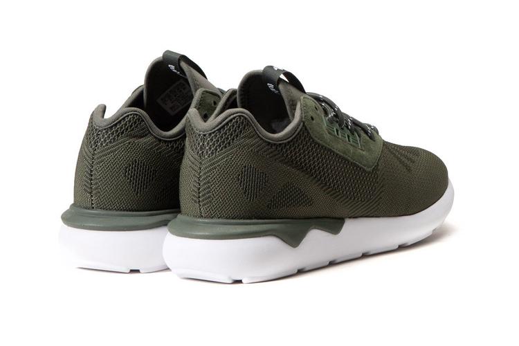 Кроссовки унисекс Adidas Tubular Nova Primeknit оливковые, 41 1/3 EU