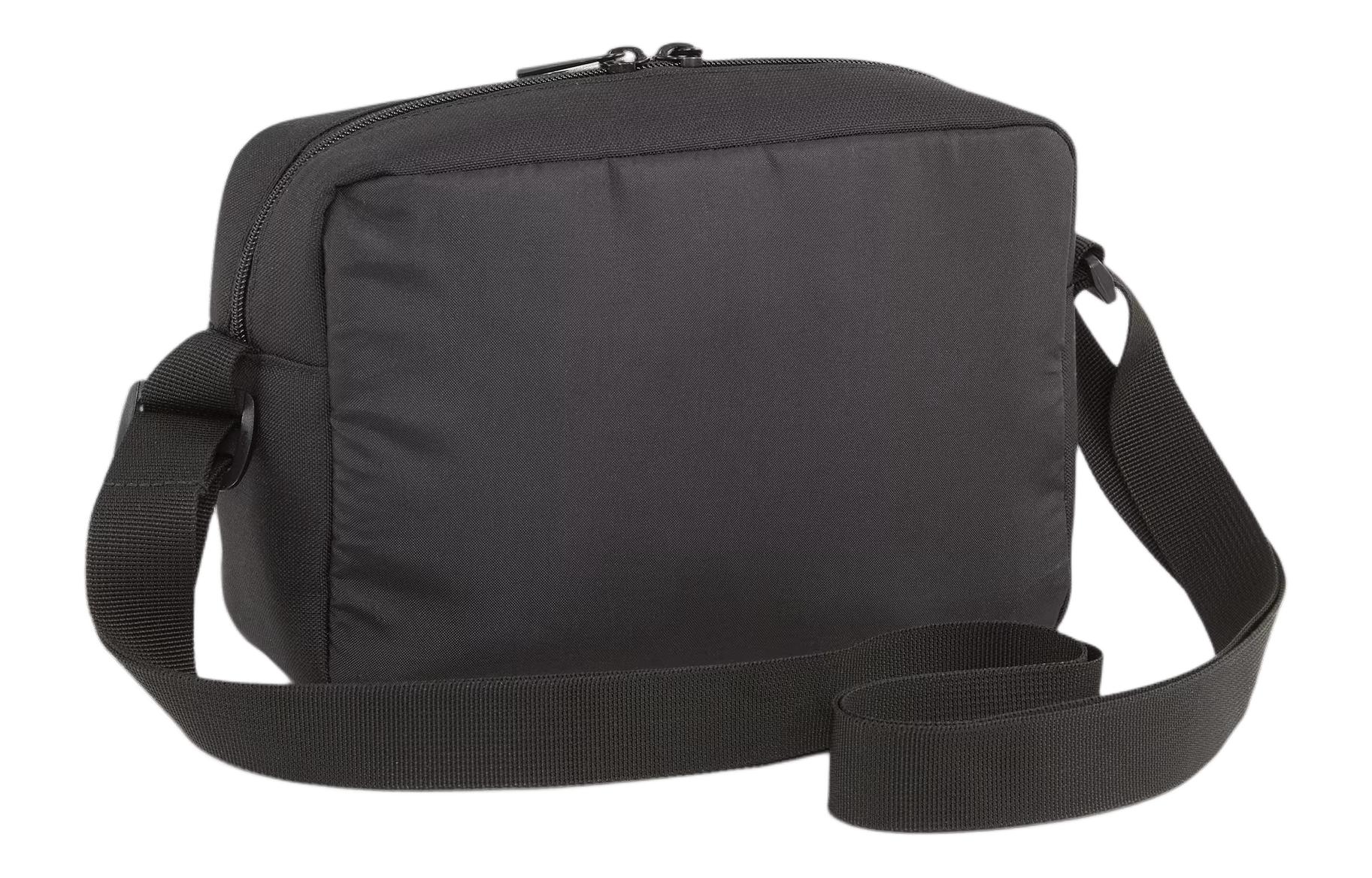 Сумка унисекс PUMA 090572-01 черная с золотым логотипом