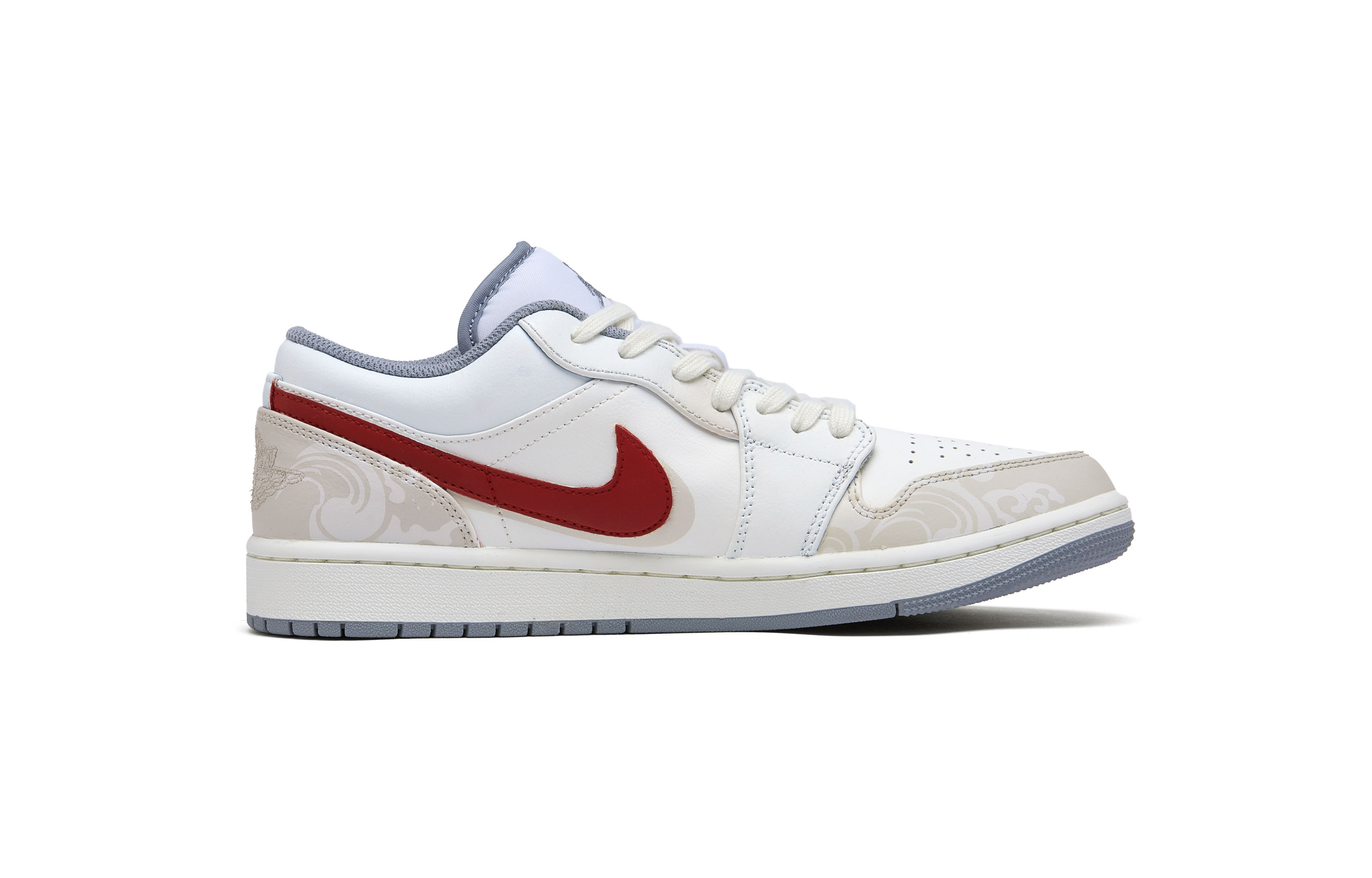 Кроссовки мужские Jordan Air Jordan 1 Low белые, 41 EU