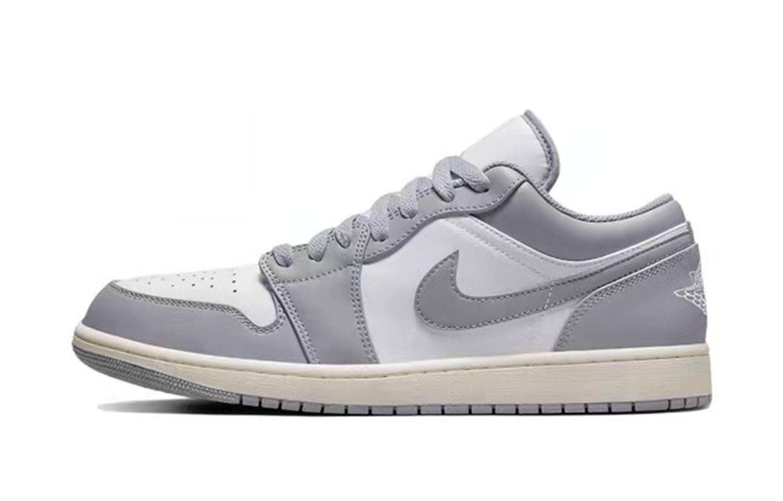 Кроссовки мужские Jordan Air Jordan 1 Low белые, 41 EU