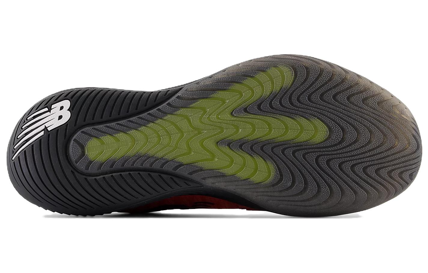 Кроссовки мужские New Balance Nb FuelCell 996v5 красные, 43 EU