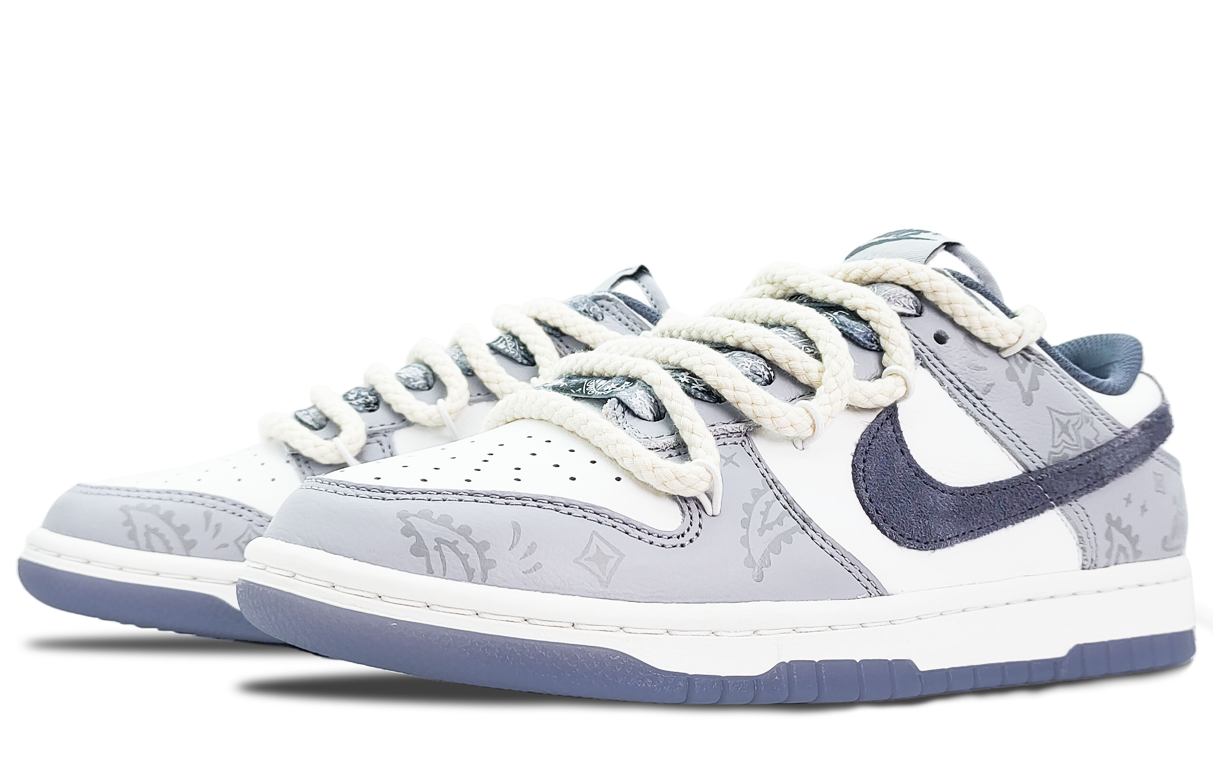 Кроссовки мужские Nike Dunk Slip-Resistant Low-Top белые/серые, 44.5 EU
