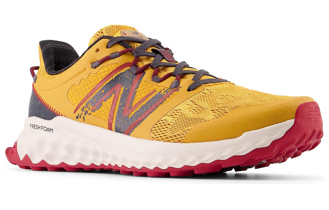 Беговые кроссовки мужские New Balance Garoe желтые, 43 EU