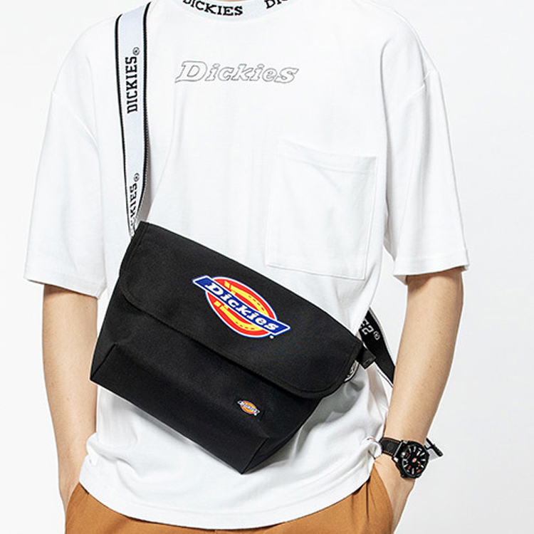 Сумка мужская Dickies 1042999 черная