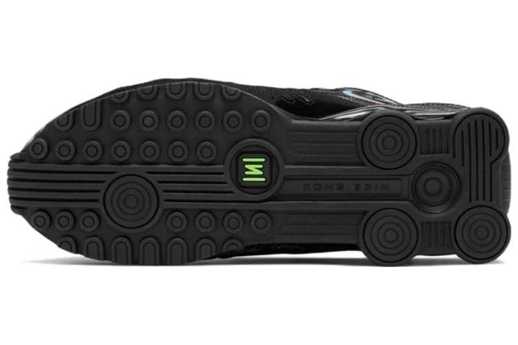 Кроссовки женские Nike Shox Enigma черные, 42.5 EU