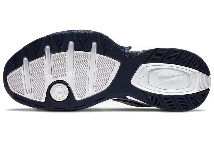 Кроссовки унисекс Nike Air Monarch 4 белые, 36 EU