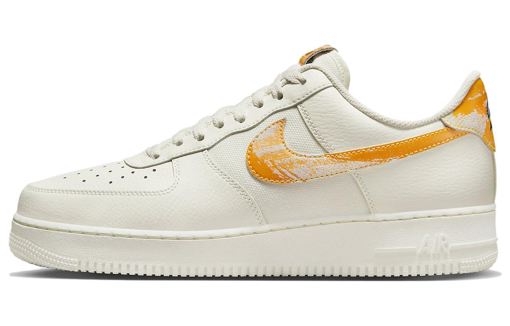 Кеды унисекс Nike Air Force 1 Low '07 Wear And Tear, sail orange