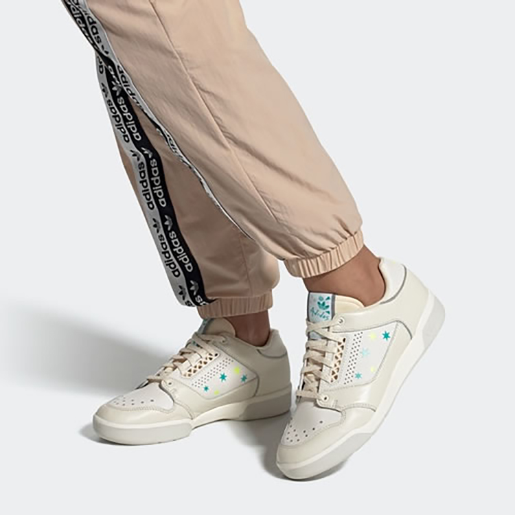 Кеды женские Adidas Originals Slamcourt Экрю, 36 2/3 EU