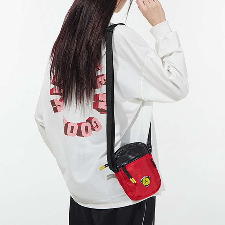 Сумка унисекс Jordan JD2213003GS-002 красная