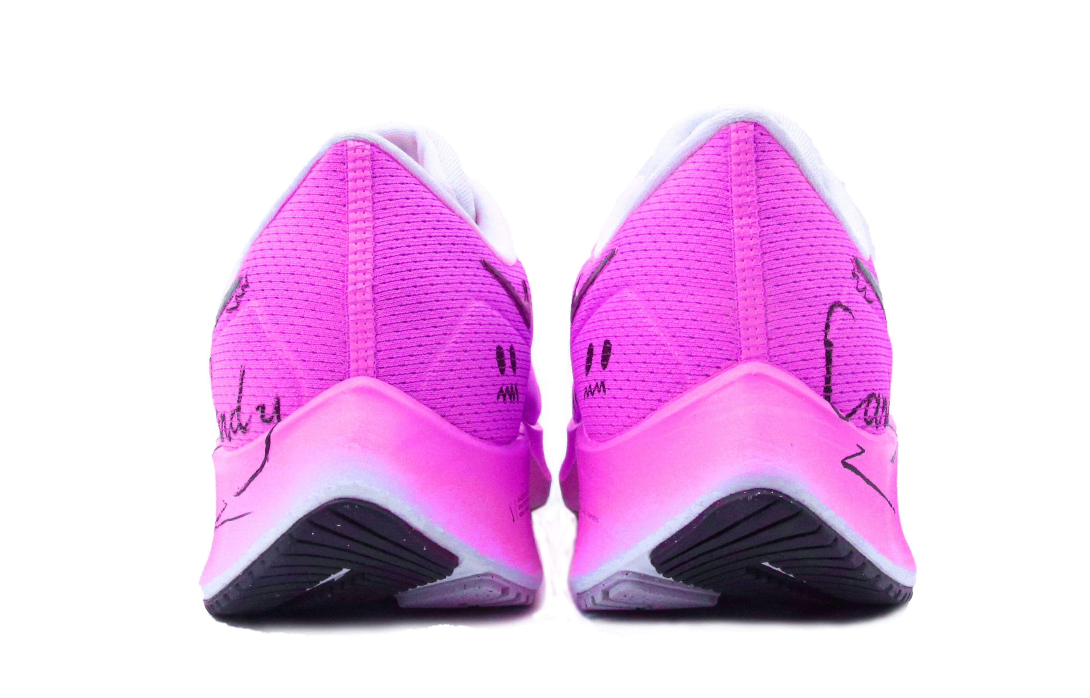 Кроссовки мужские Nike Pegasus 38 ярко-розовые, 42.5 EU