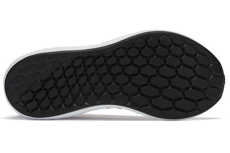 Кроссовки женские New Balance Fresh Foam Series черные серебристые, 37 EU