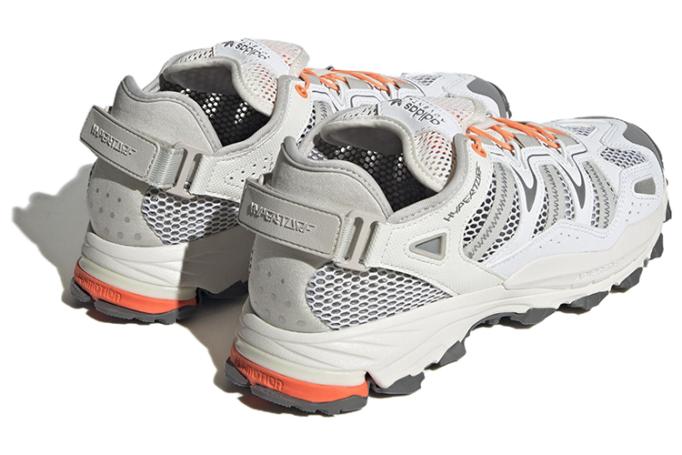 Треккинговые кроссовки унисекс Adidas Hyperturf Adventure серые, 44 2/3 EU