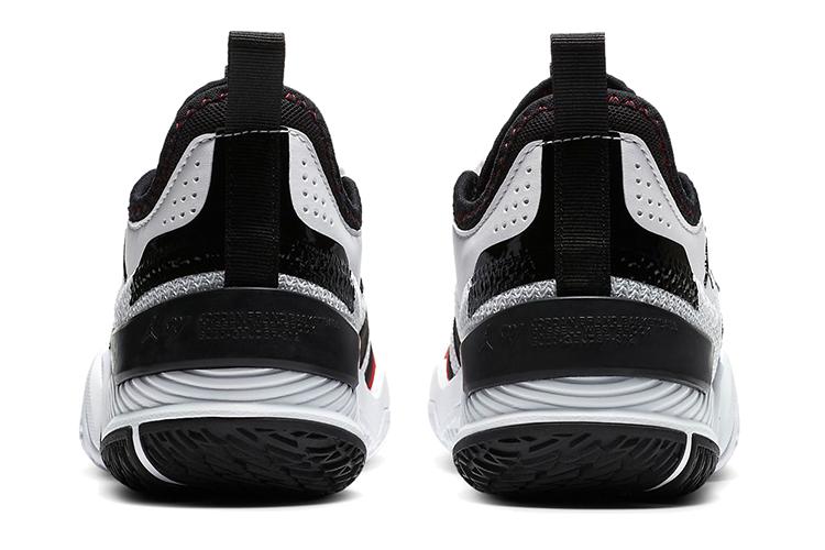 Кроссовки женские Air Jordan Westbrook One Take Black Toe Gs черные, 38 EU