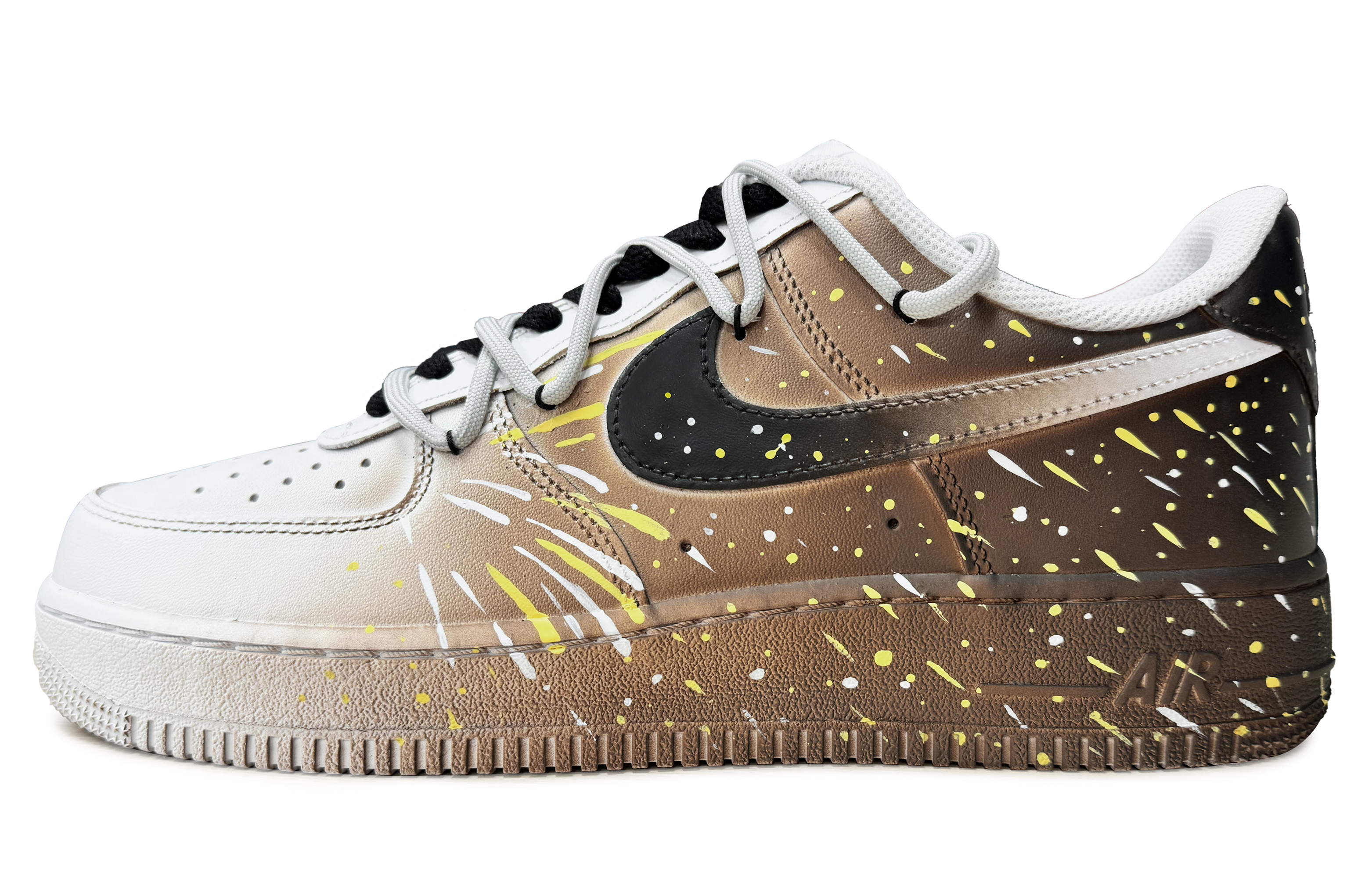 Кроссовки мужские Nike Air Force 1 Low рыжевато-красный и белый, 39 EU