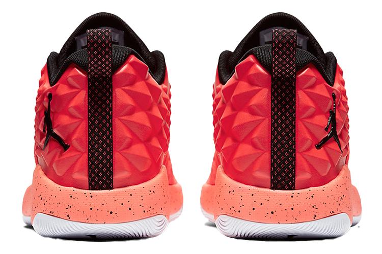 Баскетбольные кроссовки мужские Air Jordan Extra Fly infrared 23 bright mango, 42 EU