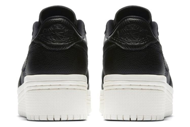 Кеды женские Jordan 1 Retro Low Lifted черные, 38 EU