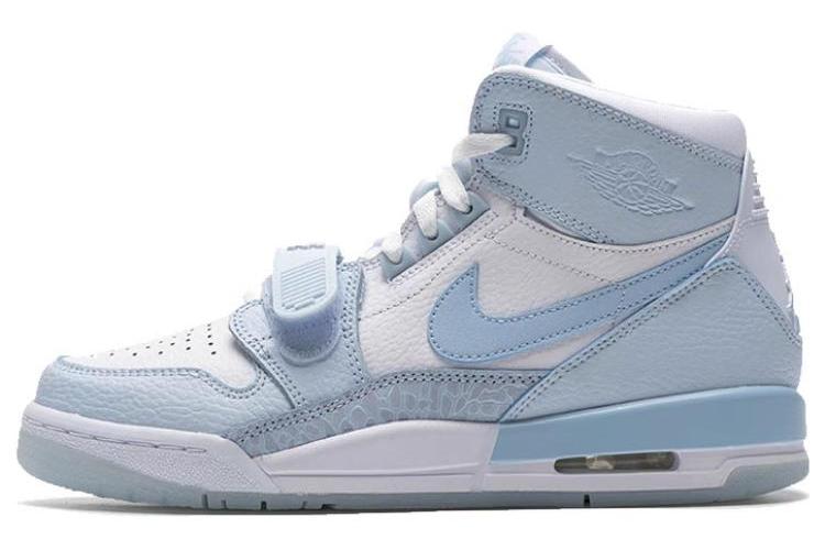 Кроссовки женские Jordan Legacy 312 Mid-Top каролина блю, 38.5 EU