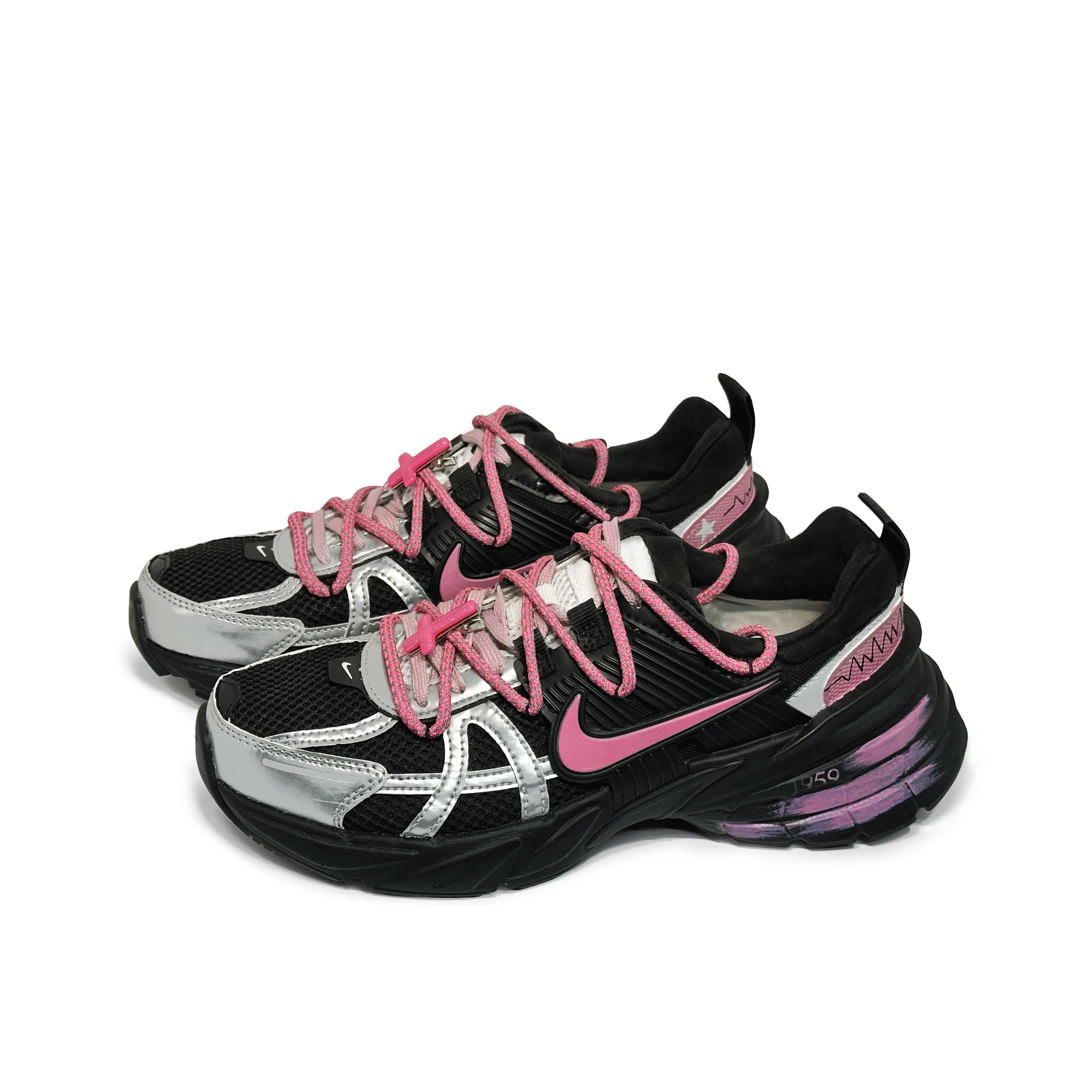 Кроссовки женские Nike V2K Run черно-розовые, 41 EU